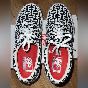 Supreme vans